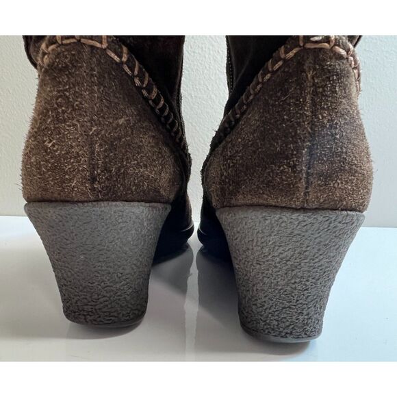 Earth Spirit Freesia mid-calf brown suede boots. Size 38. - Picture 4 of 8